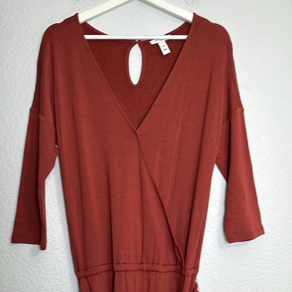 Daily Ritual Women’s Size Small Wide Leg Jumpsuit V Neck Belt Pockets Loungewear - Picture 3 of 15